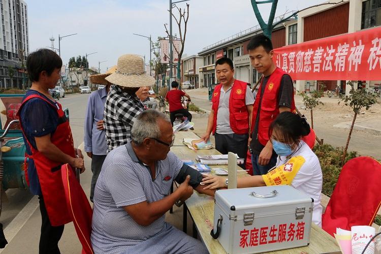 济宁市扶贫开发领导小组办公室推动脱贫攻坚与乡村振兴衔接的最新动态